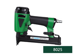 Promo set niettoestel 8025 met nieten in koffer